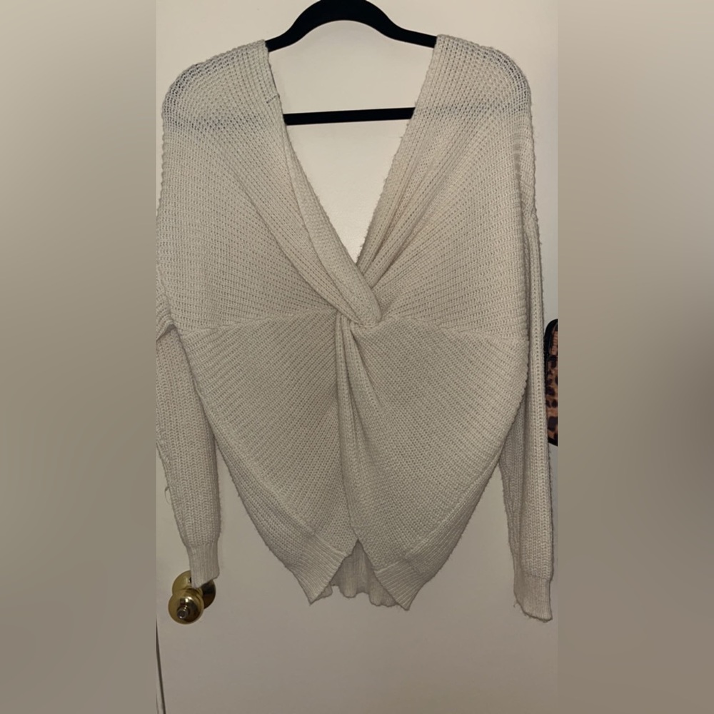 Forever 21 Tie Front Sweater